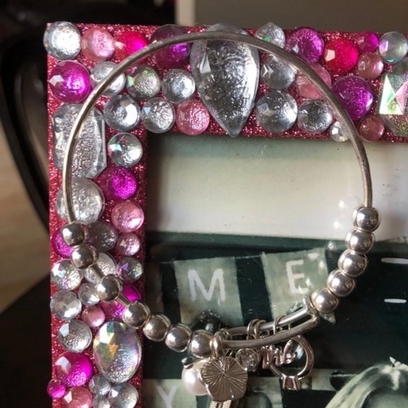 Hot Pink Glitter and Gem Frame - Picture 3 of 8